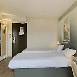 Centre 3*