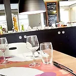 Centre Hotel 3*