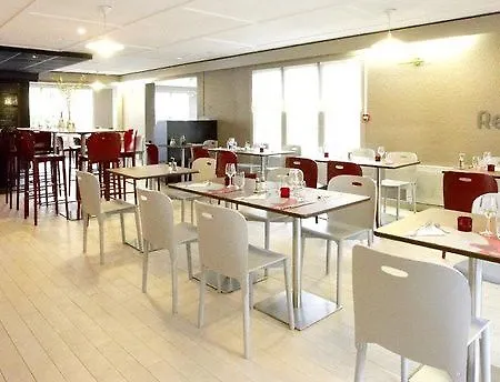 Centre 3* Λε Μανς