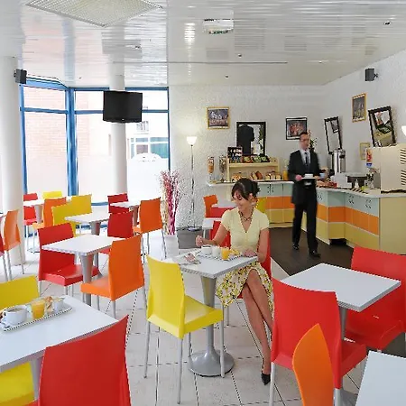 Hotel Centre 3*